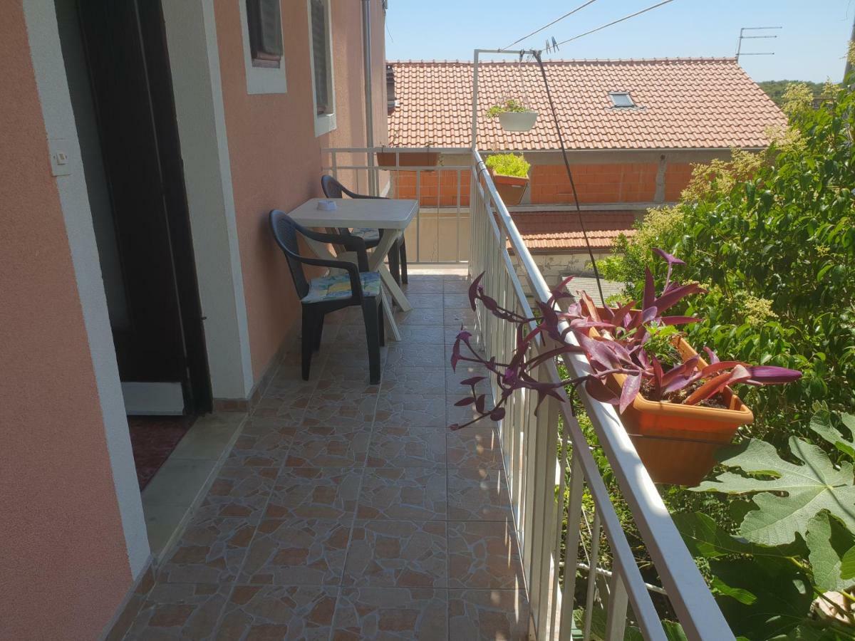 Guest House Alisa Hvar Town Eksteriør bilde